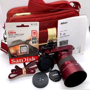 Nikon 1 J3 with Nikon 1 Nikkor 30-110mm Lens Kit